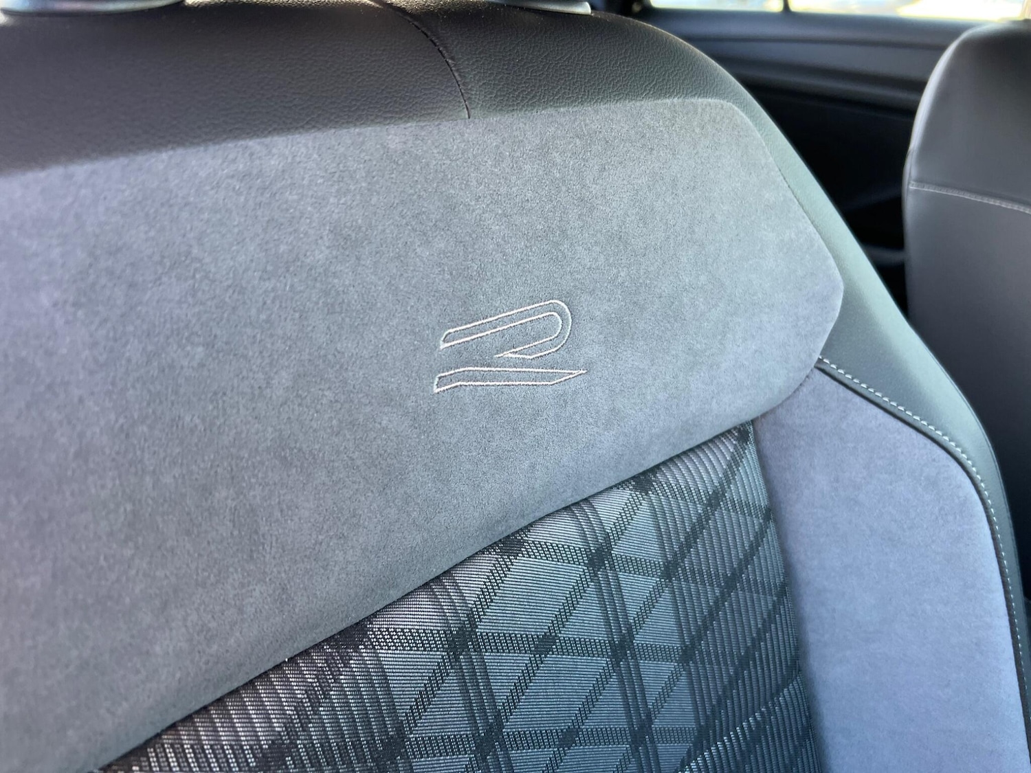 Used Volkswagen T-Roc 2024 for sale - 76499406: Photo 61