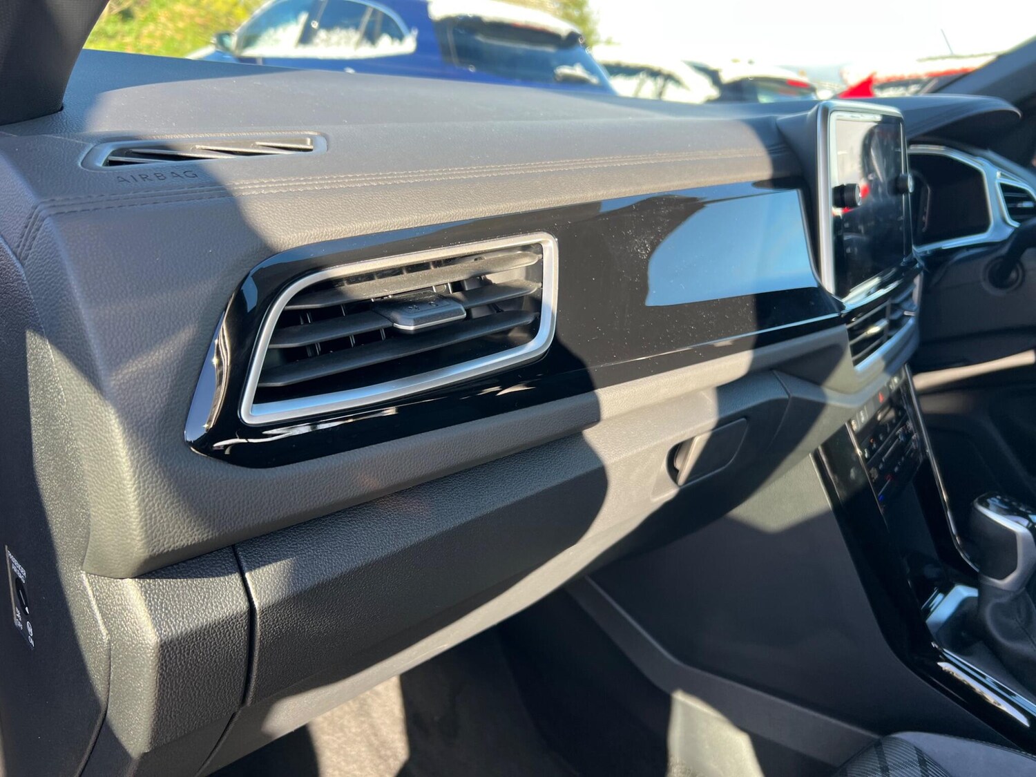 Used Volkswagen T-Roc 2024 for sale - 76499406: Photo 67