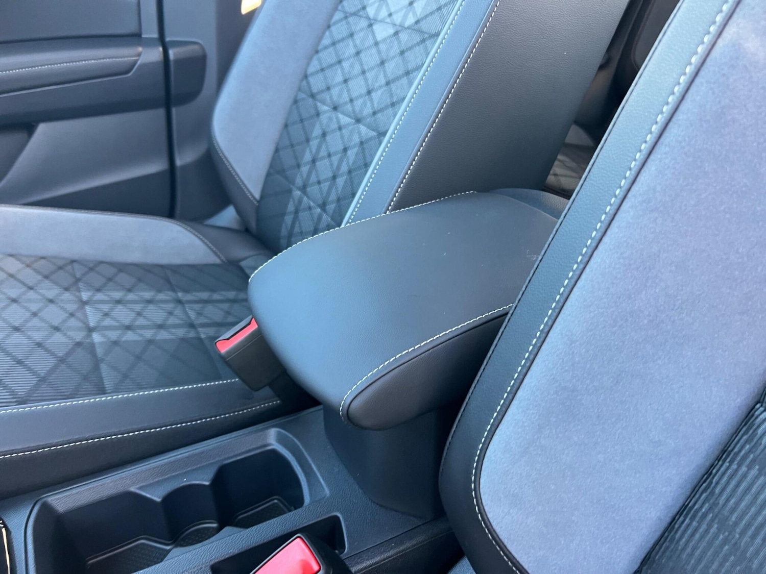 Used Volkswagen T-Roc 2024 for sale - 76499406: Photo 69