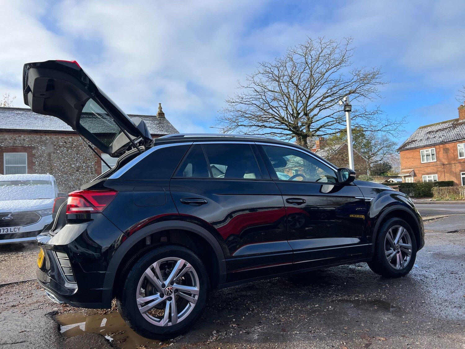 Used Volkswagen T-Roc 2024 for sale - 76499406: Photo 7