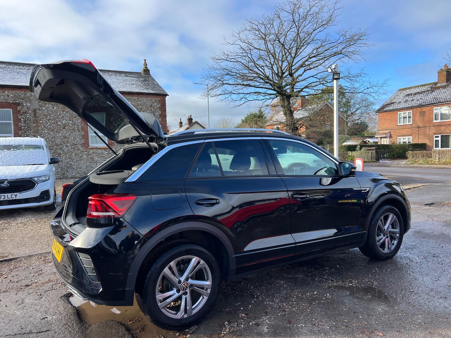 Used Volkswagen T-Roc 2024 for sale - 76499406: Photo 9