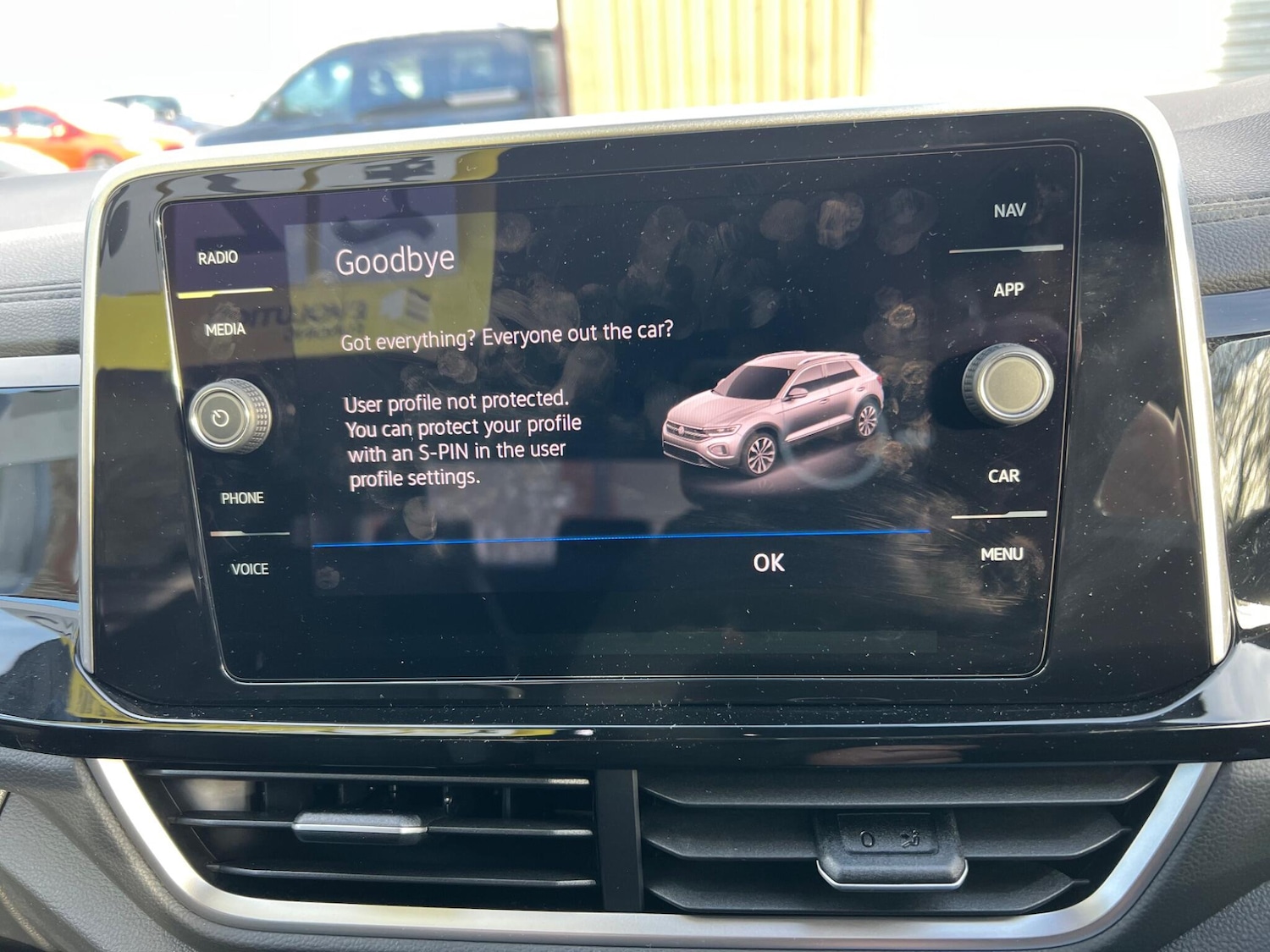 Used Volkswagen T-Roc 2024 for sale - 76499406: Photo 90