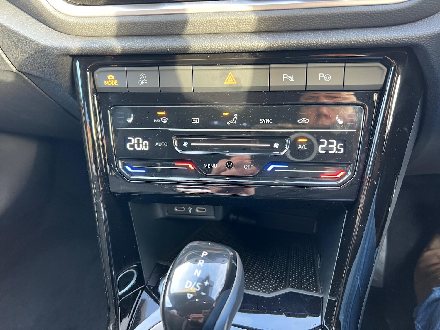 Used Volkswagen T-Roc 2024 for sale - 76499406: Photo 93