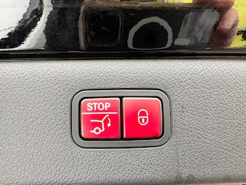 Used Mercedes-Benz EQS 2022 for sale - 77684348: Photo