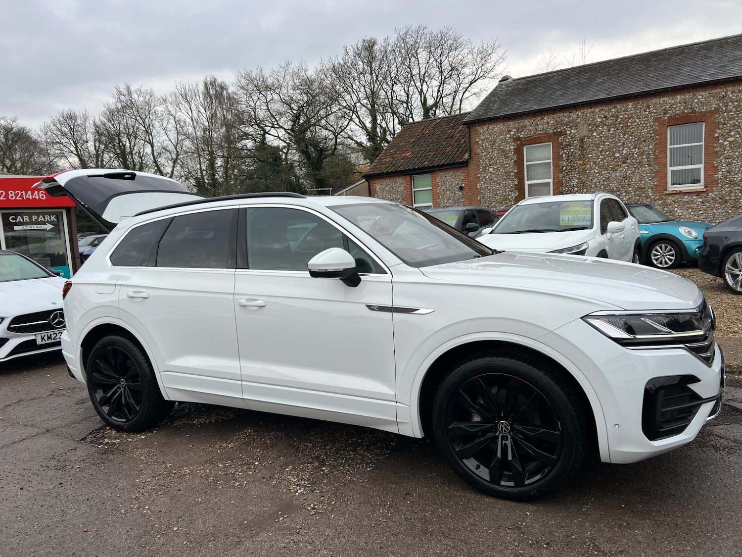 Used Volkswagen Touareg 2023 for sale - 77190673: Photo 28