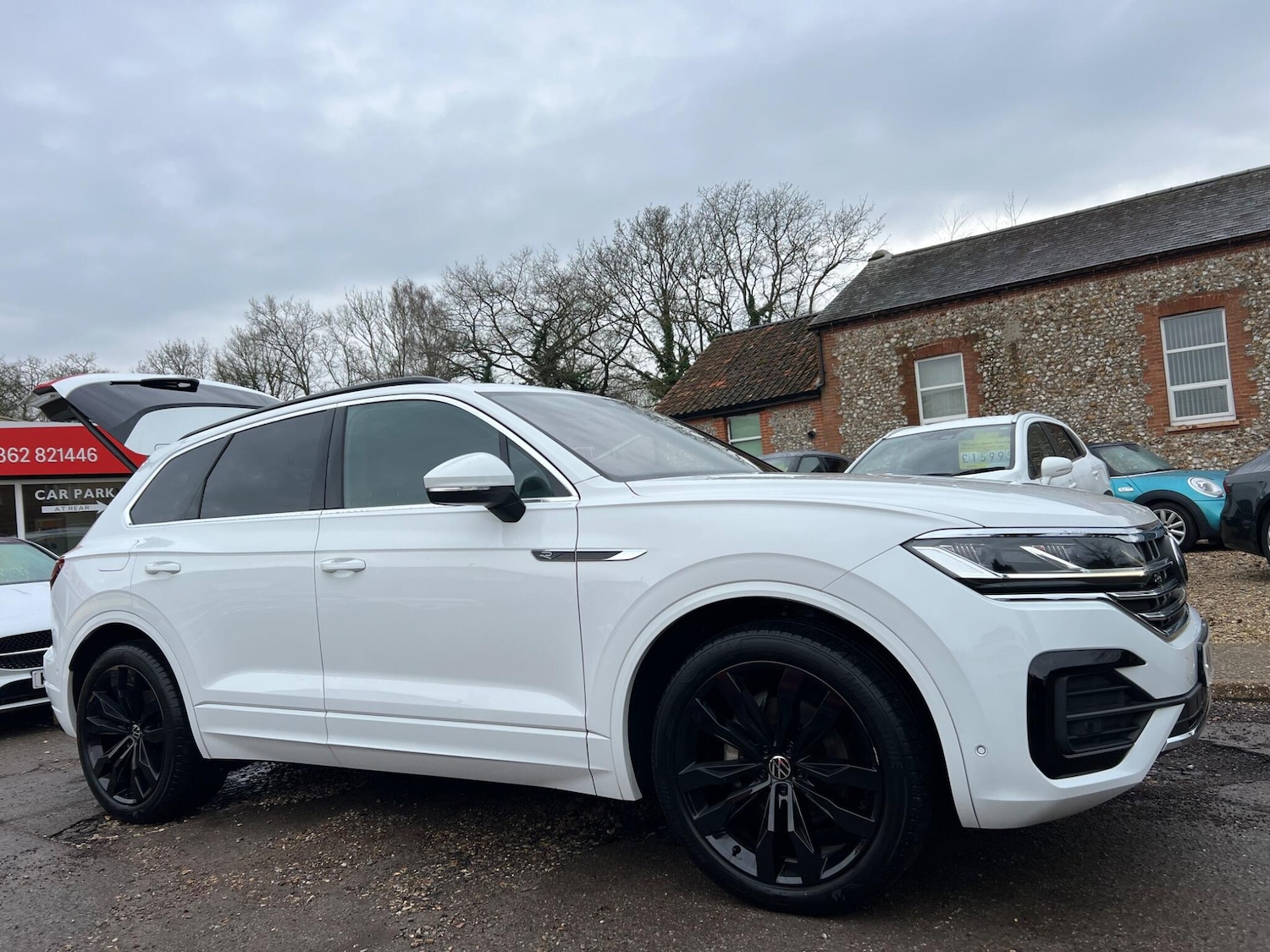 Used Volkswagen Touareg 2023 for sale - 77190673: Photo 30