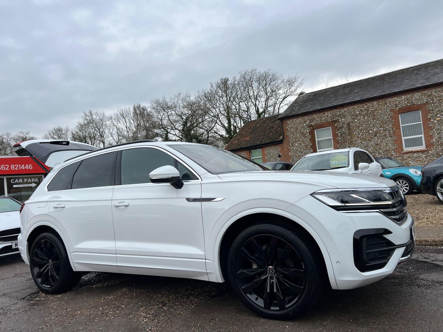 Used Volkswagen Touareg 2023 for sale - 77190673: Photo 32