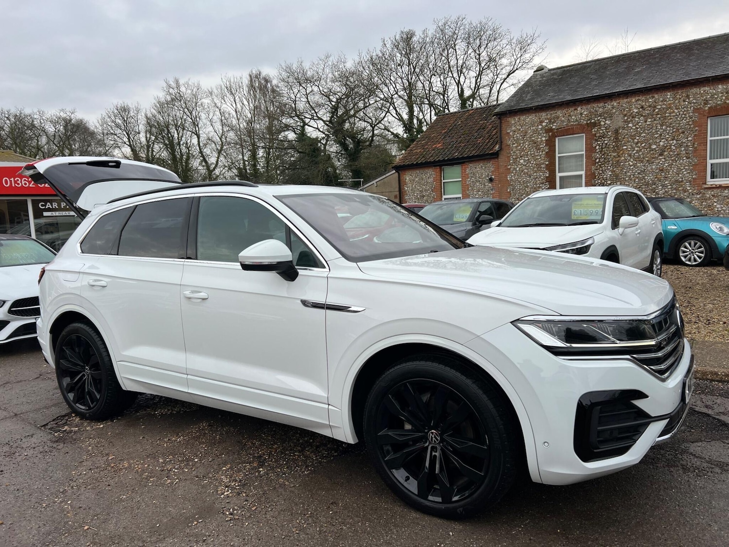 Used Volkswagen Touareg 2023 for sale - 77190673: Photo 33