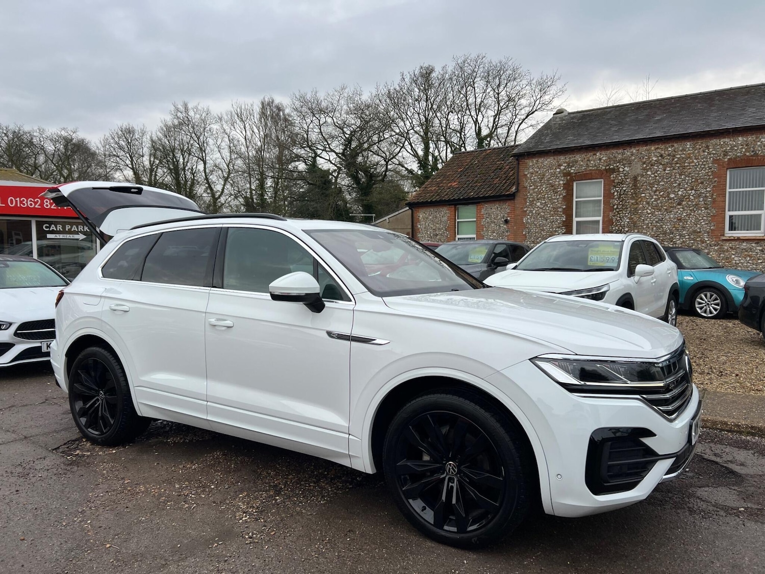 Used Volkswagen Touareg 2023 for sale - 77190673: Photo 34