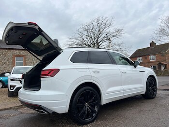 Used Volkswagen Touareg 2023 for sale - 77190673: Photo