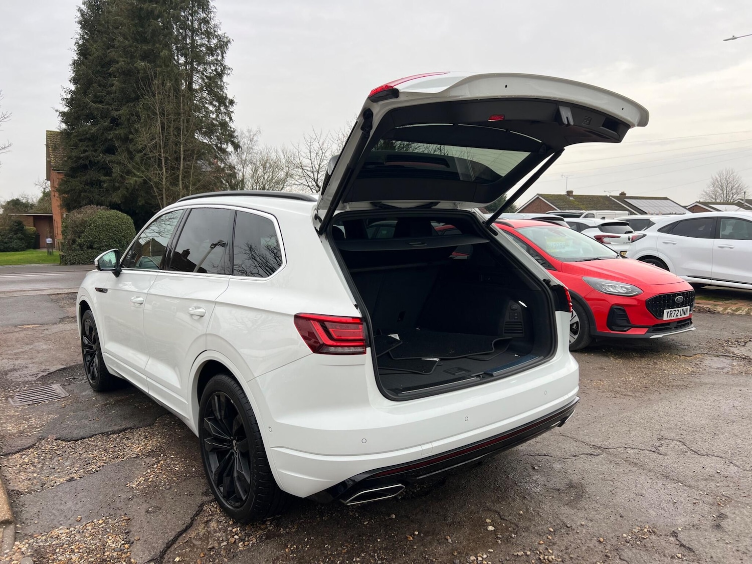 Used Volkswagen Touareg 2023 for sale - 77190673: Photo 59