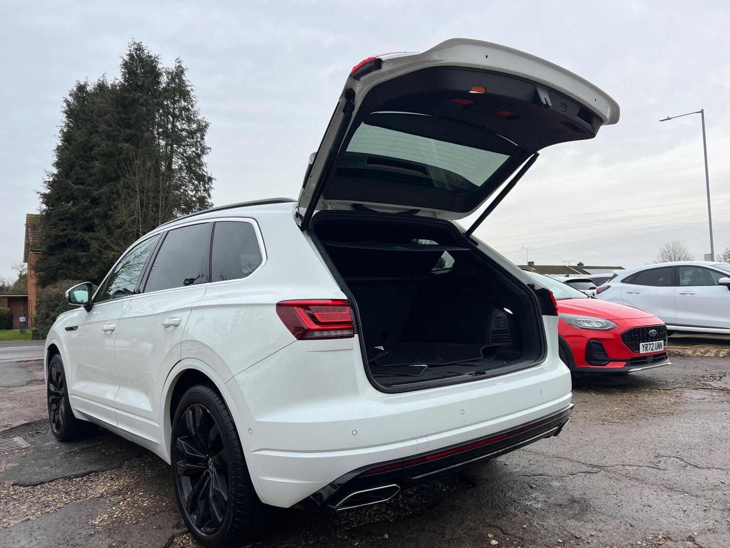 Used Volkswagen Touareg 2023 for sale - 77190673: Photo 60