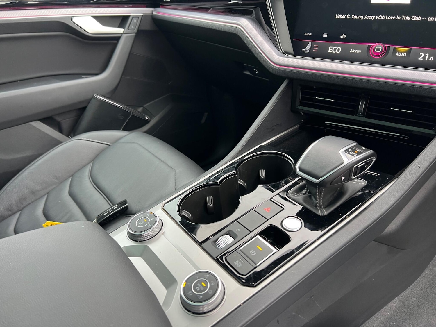 Used Volkswagen Touareg 2023 for sale - 77190673: Photo 86