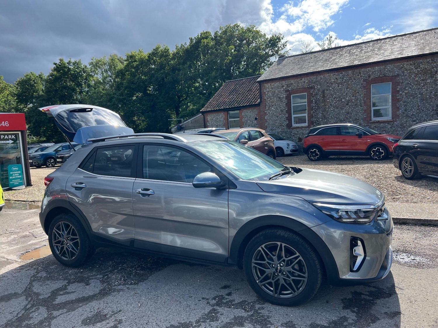 Used Kia Stonic 2024 for sale - 75553292: Photo 15