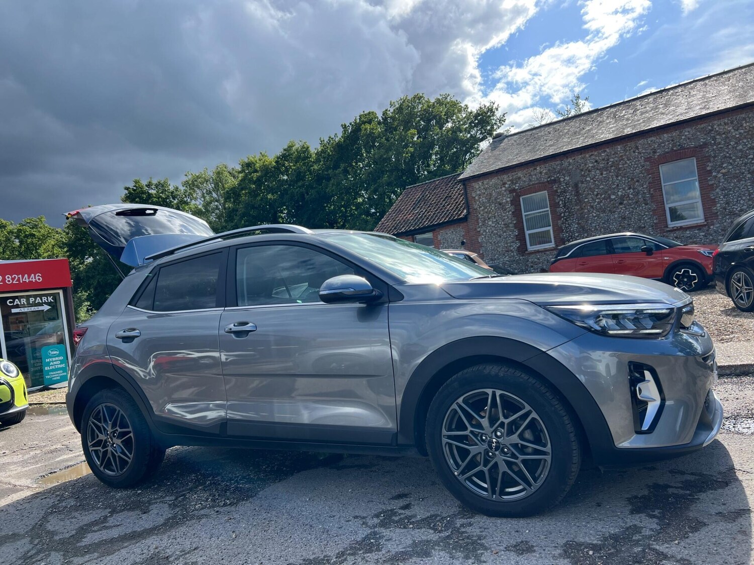 Used Kia Stonic 2024 for sale - 75553292: Photo 19