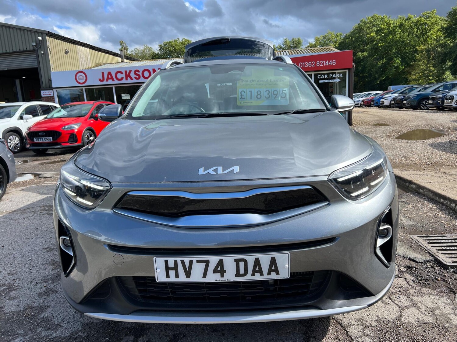 Used Kia Stonic 2024 for sale - 75553292: Photo 25