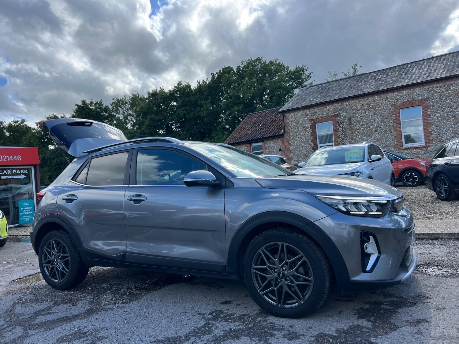 Used Kia Stonic 2024 for sale - 75553292: Photo 35