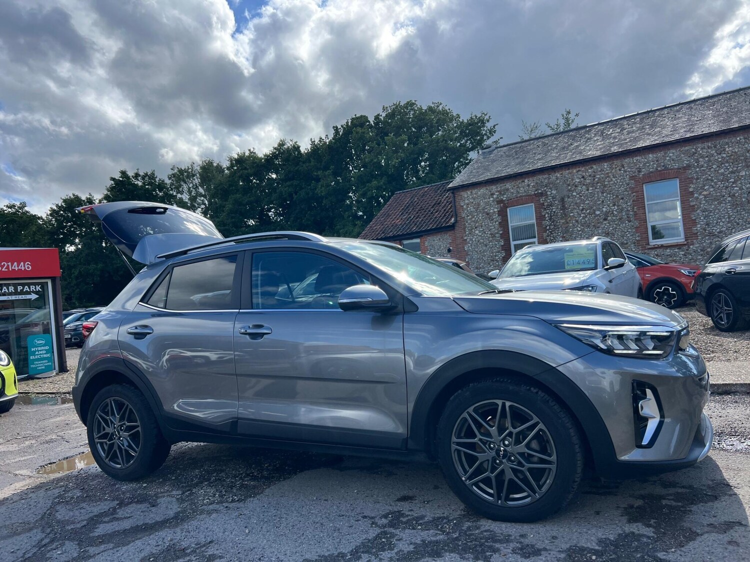 Used Kia Stonic 2024 for sale - 75553292: Photo 36