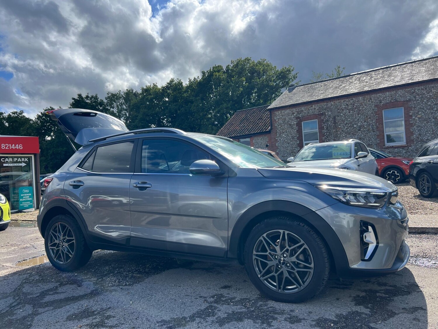 Used Kia Stonic 2024 for sale - 75553292: Photo 38