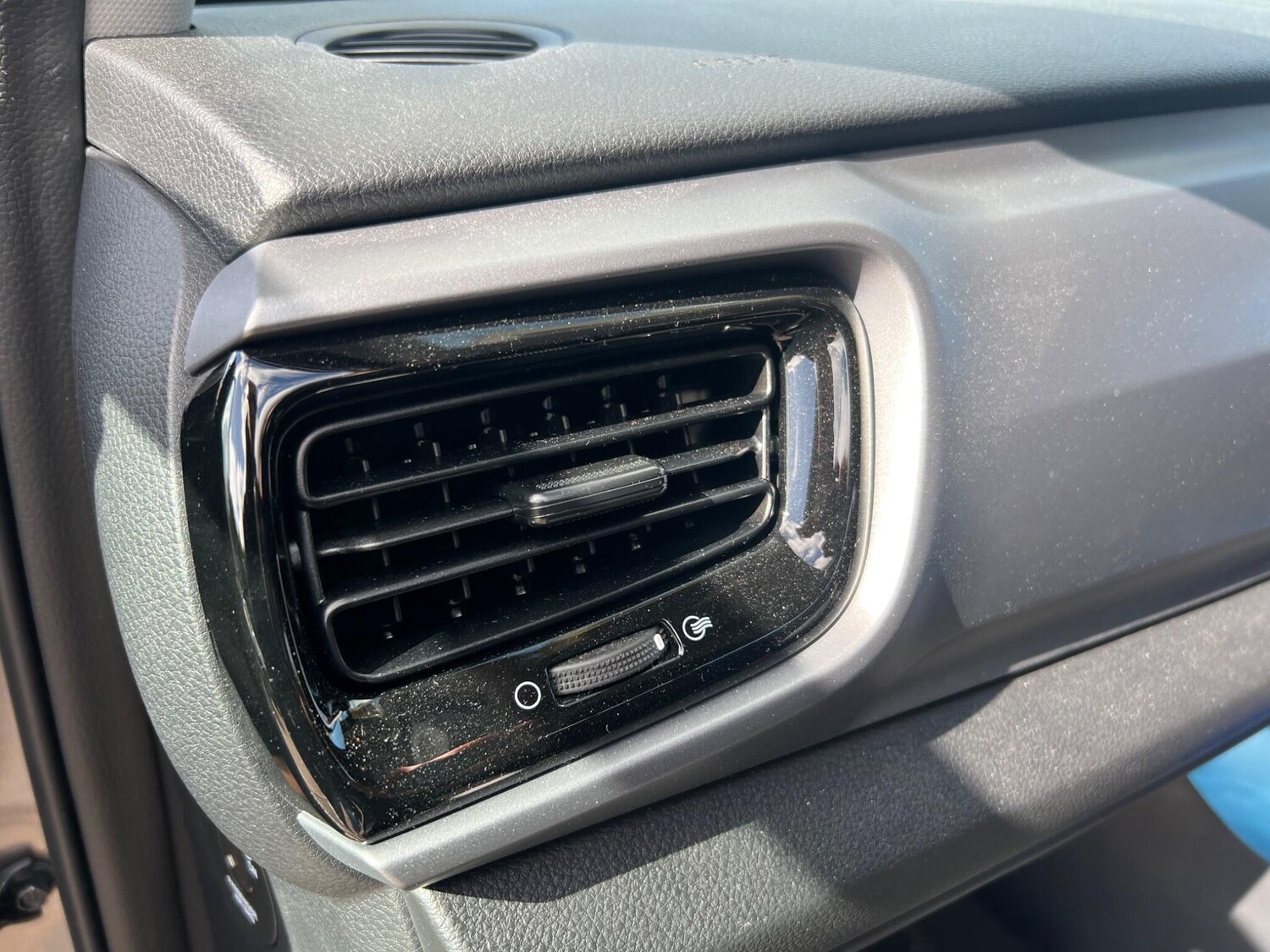 Used Kia Stonic 2024 for sale - 75553292: Photo 69