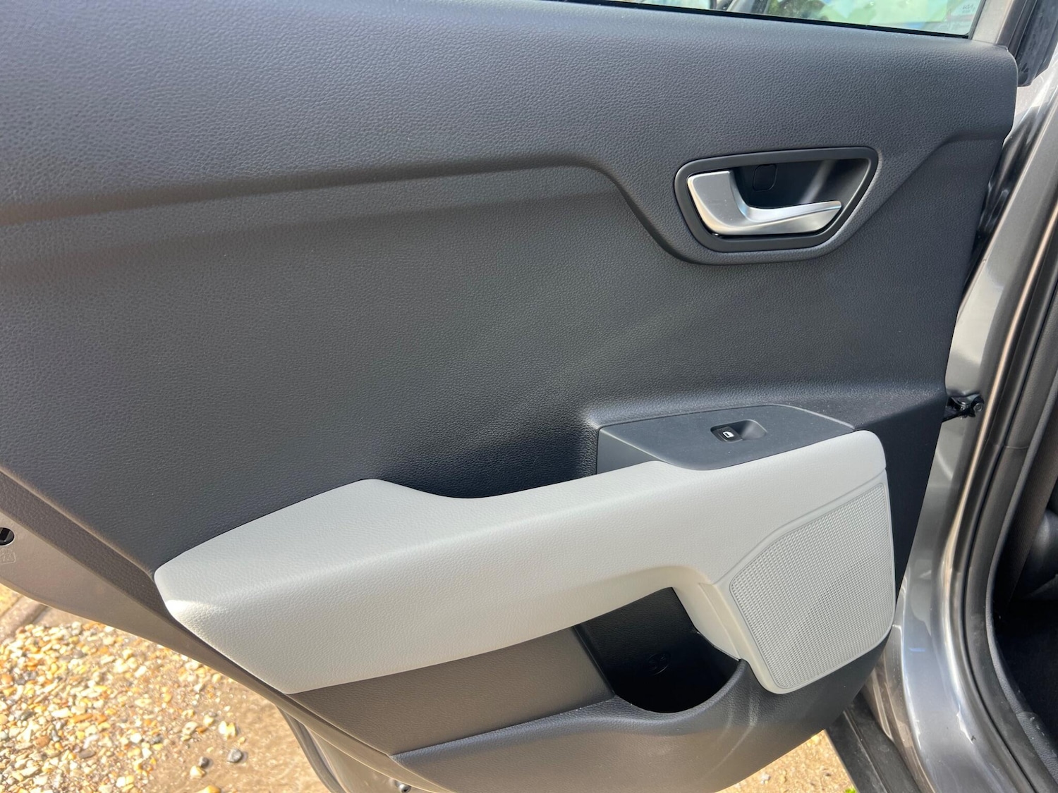 Used Kia Stonic 2024 for sale - 75553292: Photo 79