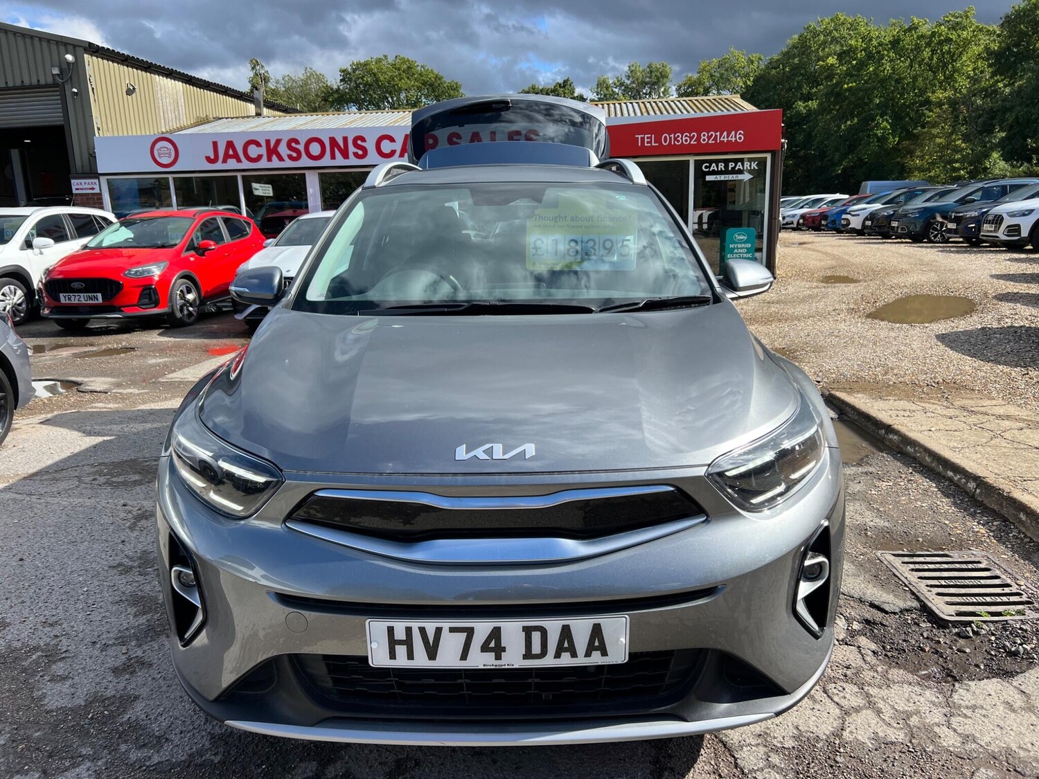 Used Kia Stonic 2024 for sale - 75553292: Photo 8