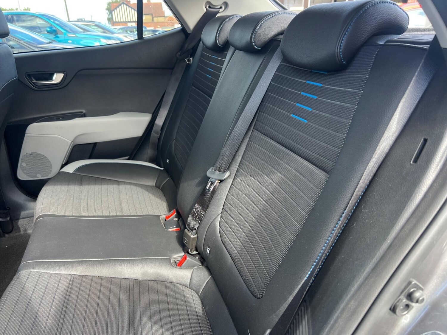 Used Kia Stonic 2024 for sale - 75553292: Photo 80