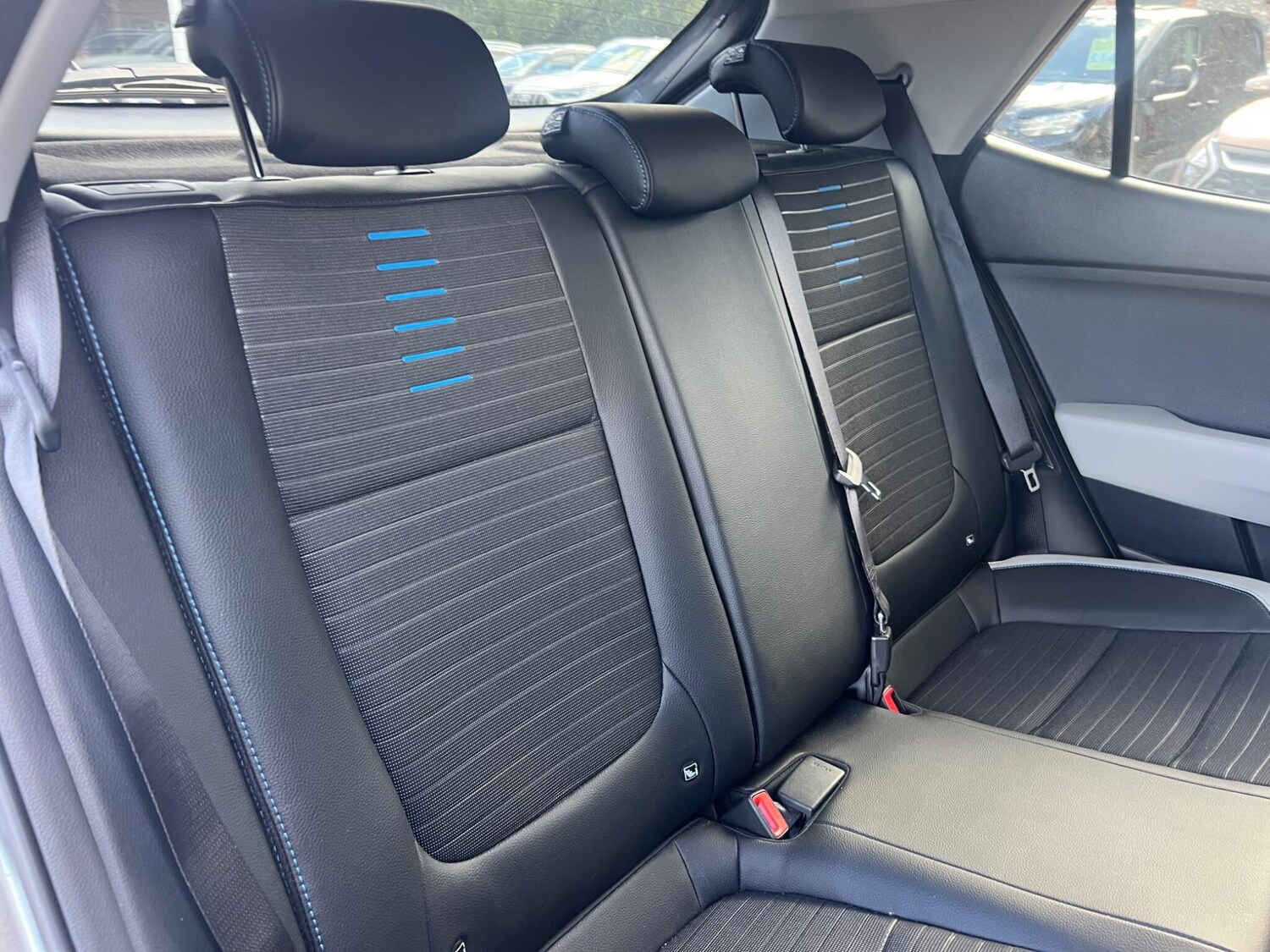 Used Kia Stonic 2024 for sale - 75553292: Photo 92