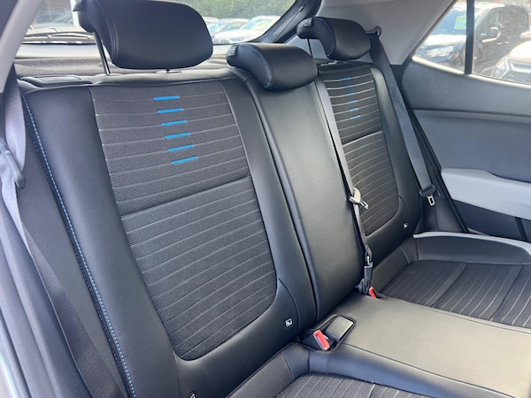 Used Kia Stonic 2024 for sale - 75553292: Photo 92
