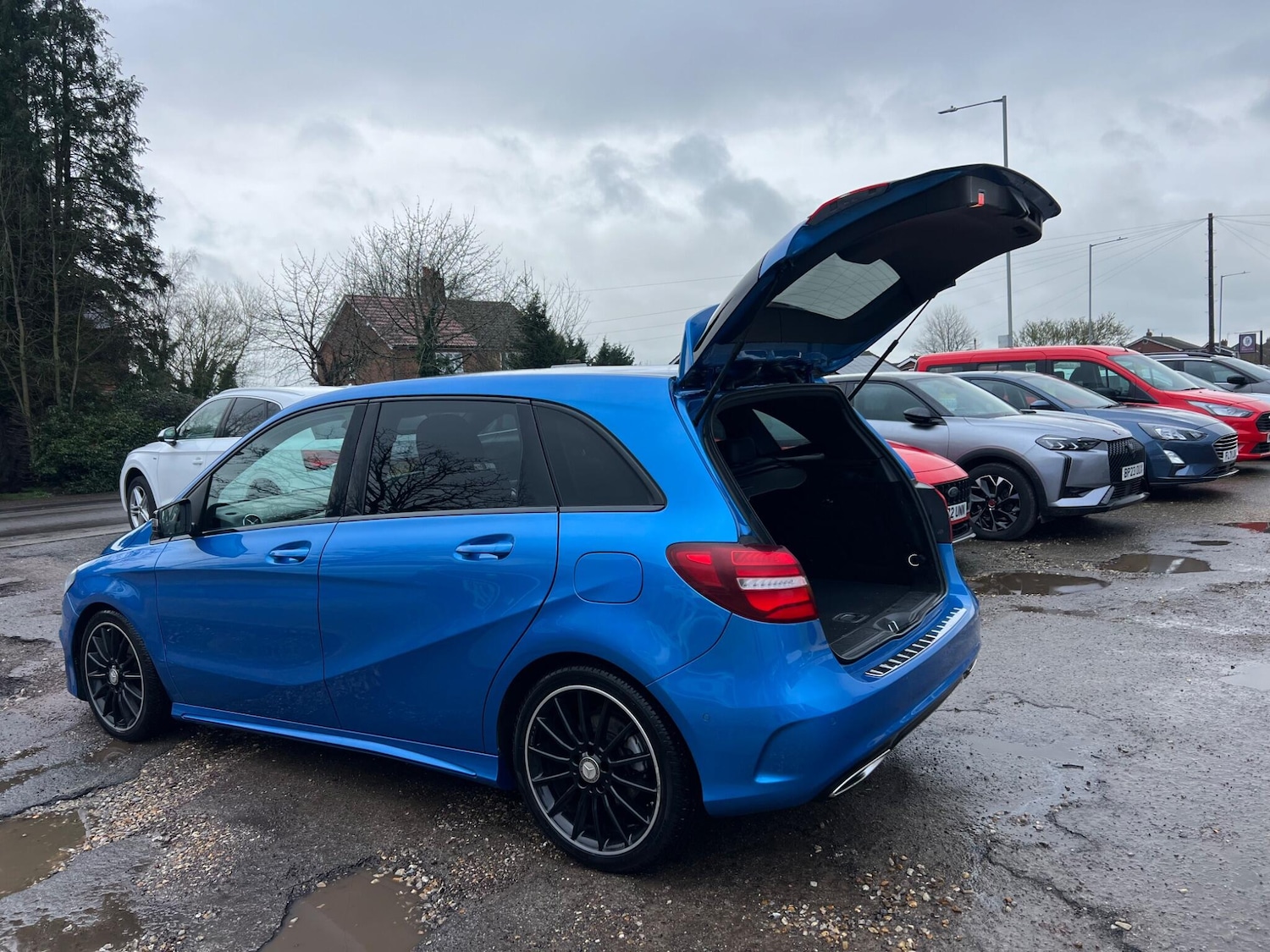 Used Mercedes-Benz B Class 2017 for sale - 77550440: Photo 24