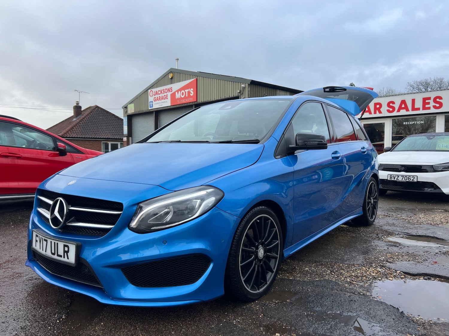 Used Mercedes-Benz B Class 2017 for sale - 77550440: Photo 44