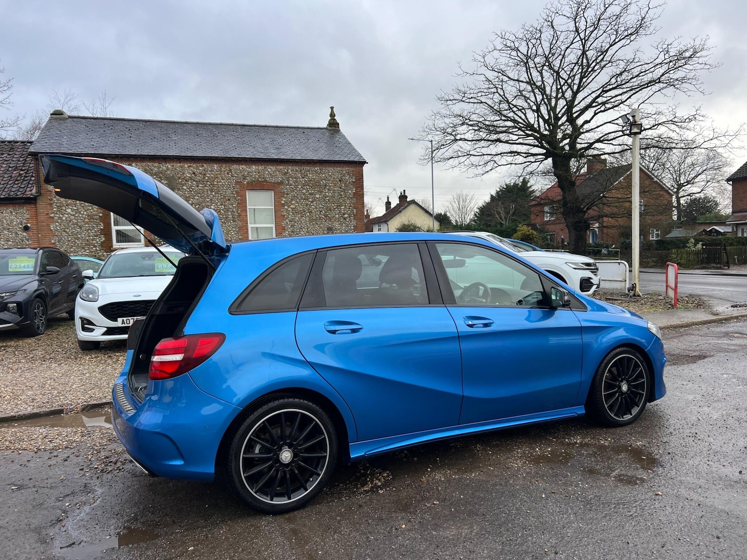 Used Mercedes-Benz B Class 2017 for sale - 77550440: Photo 77