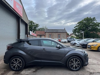 Used Toyota C-HR 2019 for sale - 75327156: Photo