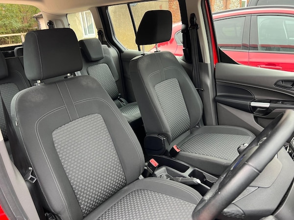 Used Ford Grand Tourneo Connect 2022 for sale - 76031598: Photo 3