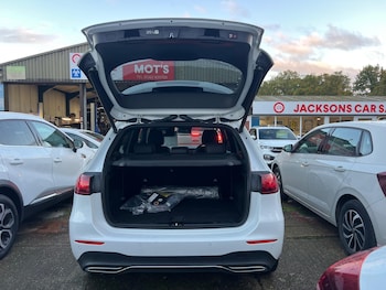 Used Mercedes-Benz B Class 2023 for sale - 76360948: Photo