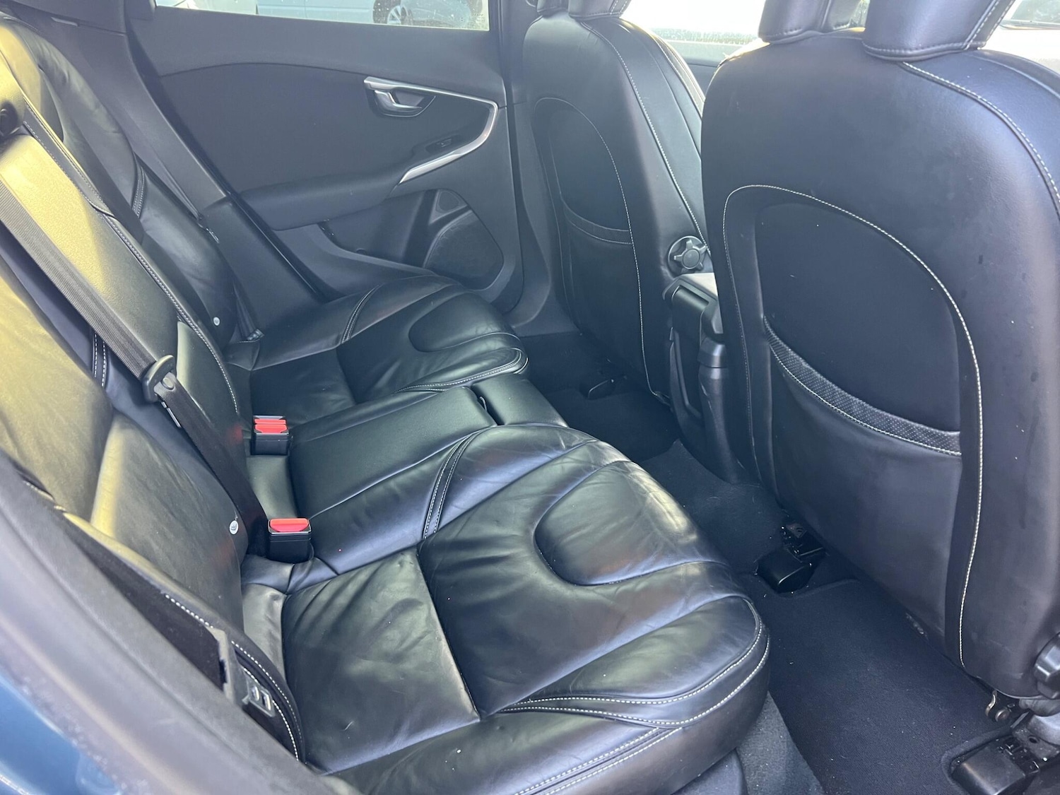 Used Volvo V40 2014 for sale - 77970548: Photo 10