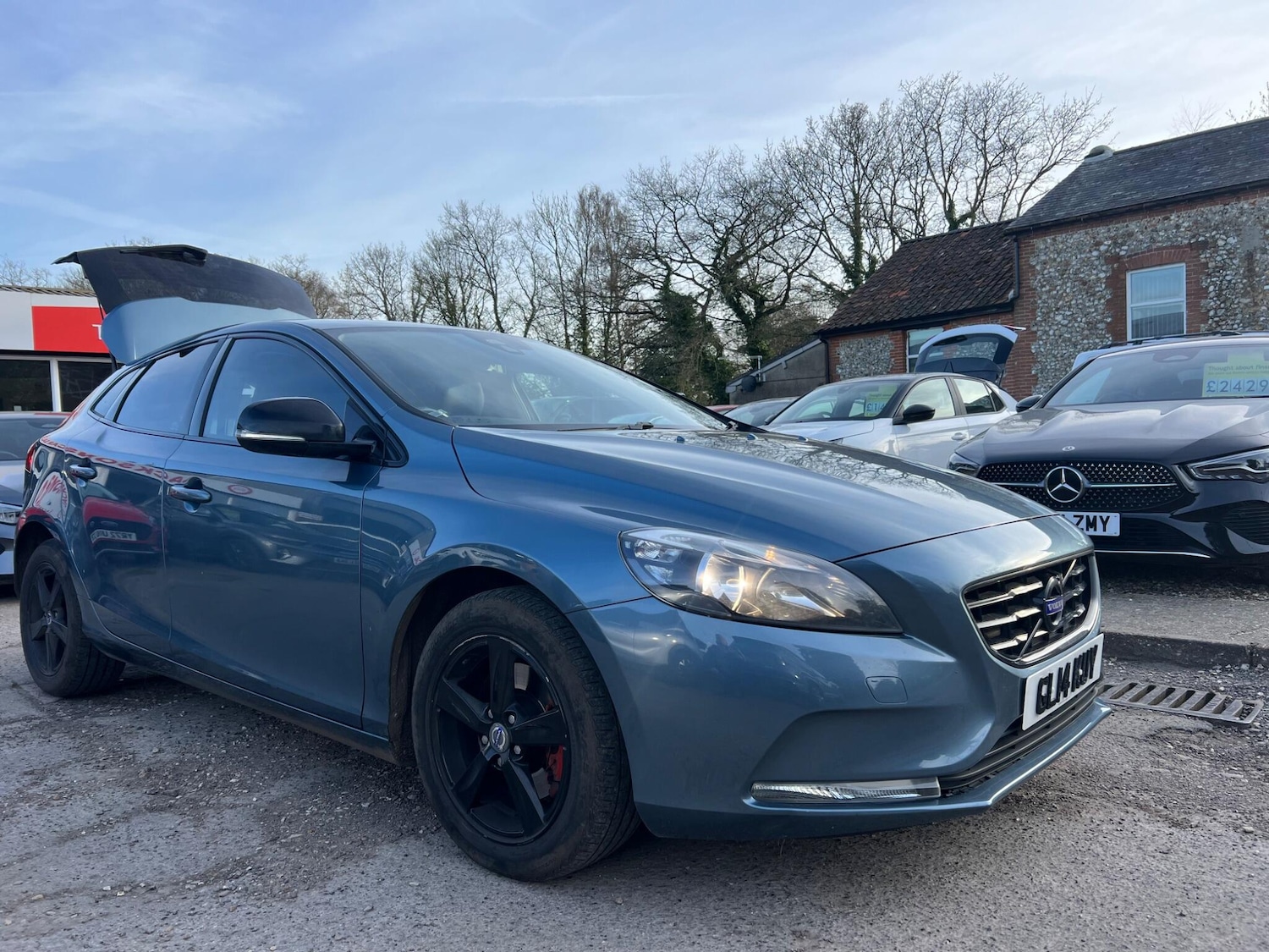 Used Volvo V40 2014 for sale - 77970548: Photo 17