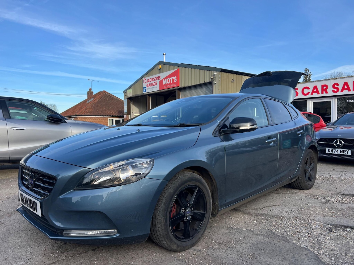 Used Volvo V40 2014 for sale - 77970548: Photo 28