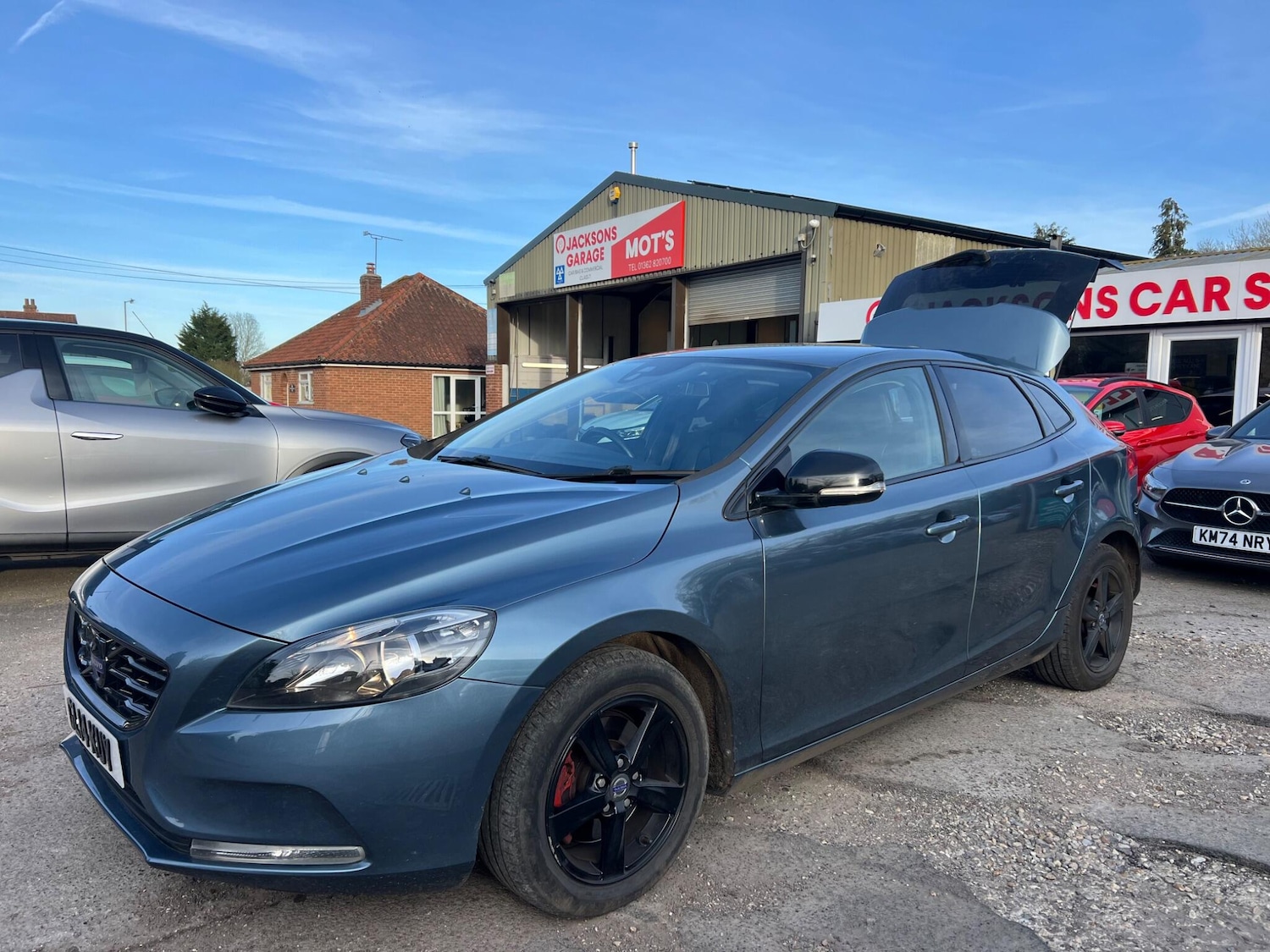 Used Volvo V40 2014 for sale - 77970548: Photo 31