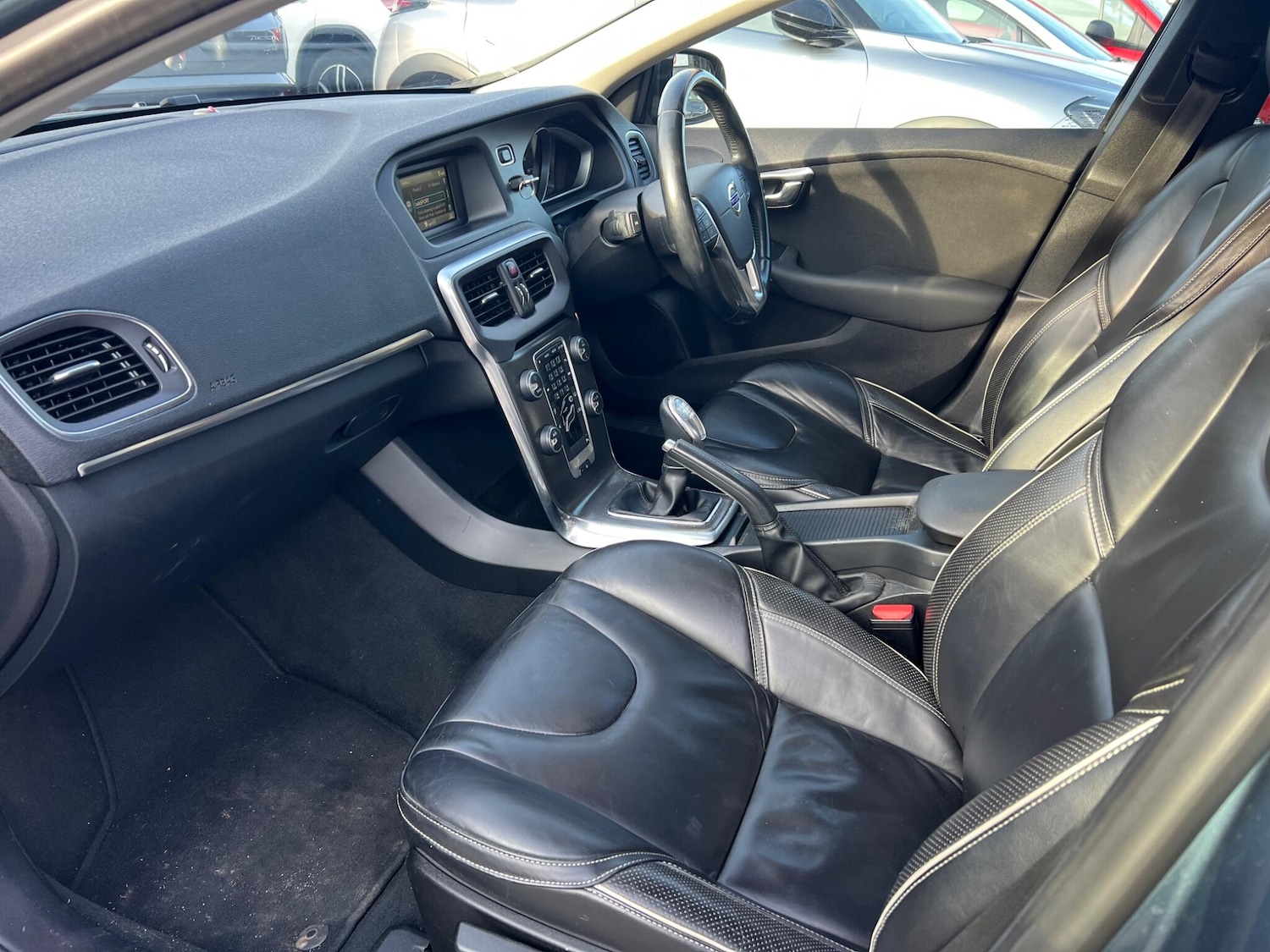 Used Volvo V40 2014 for sale - 77970548: Photo 36