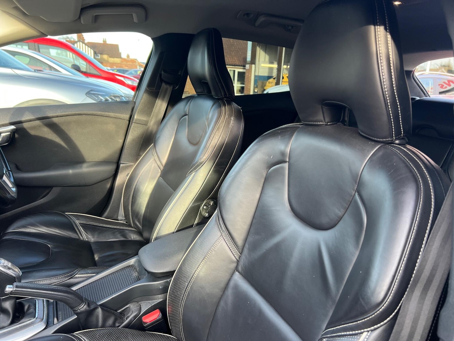 Used Volvo V40 2014 for sale - 77970548: Photo 37