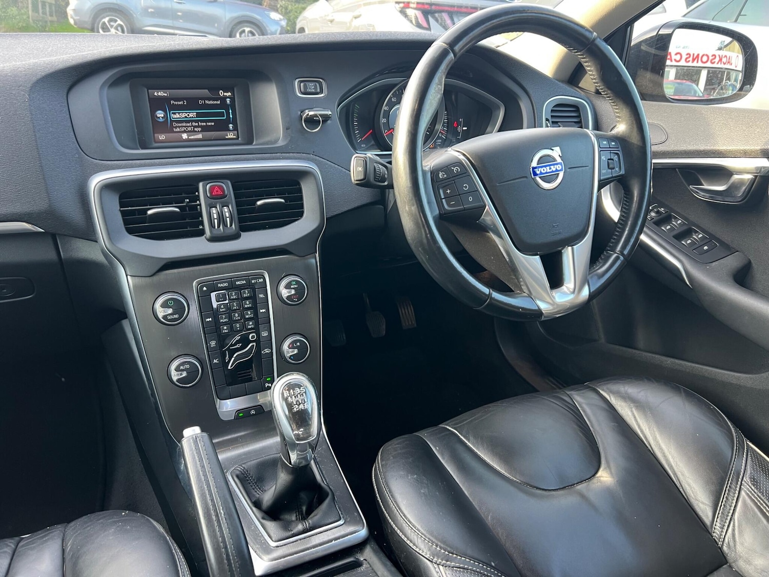 Used Volvo V40 2014 for sale - 77970548: Photo 39