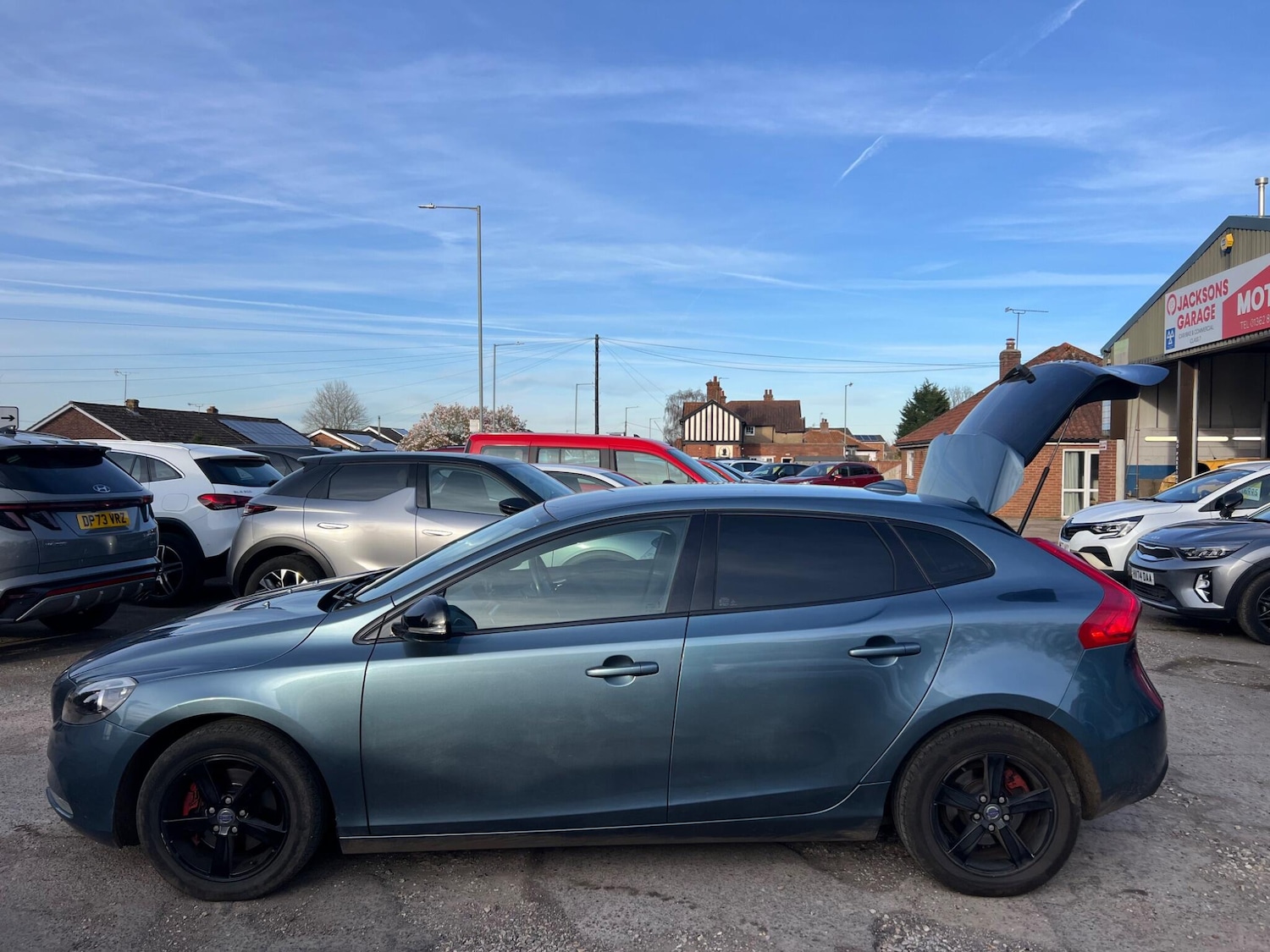 Used Volvo V40 2014 for sale - 77970548: Photo 44