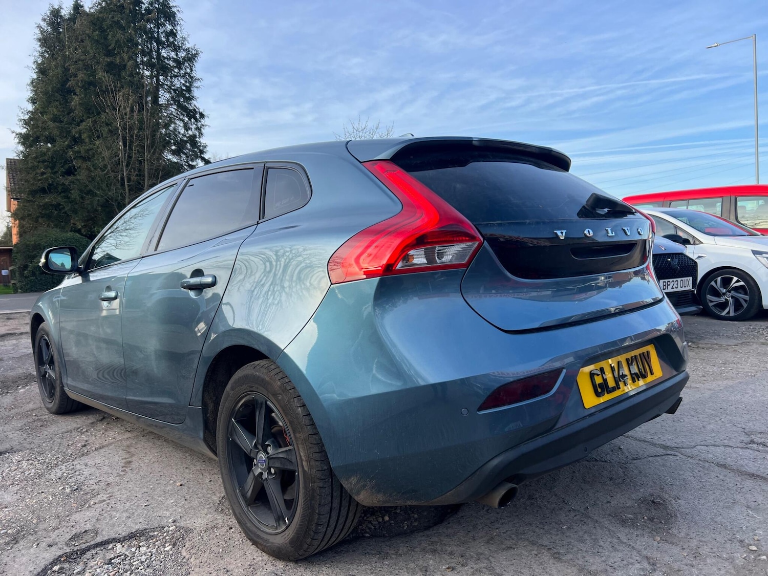 Used Volvo V40 2014 for sale - 77970548: Photo 57