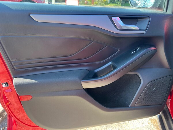Used Ford Focus 2022 for sale - 74081438: Photo 29