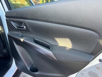 Used Suzuki SX4 S-Cross 2023 for sale - 76658549: Photo