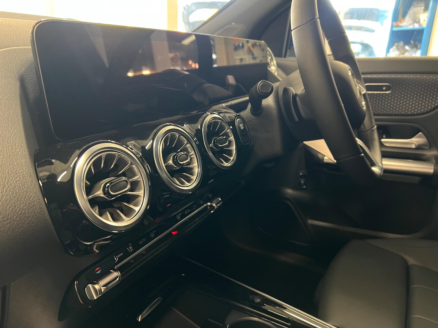 Used Mercedes-Benz EQA 2025 for sale - 76247126: Photo 12