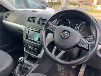 Used Skoda Yeti 2015 for sale - 77359208: Photo