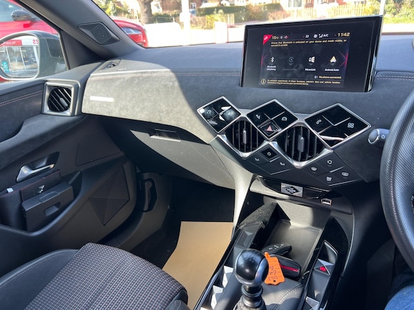 Used DS Automobiles DS 3 Crossback 2022 for sale - 73882165: Photo 3