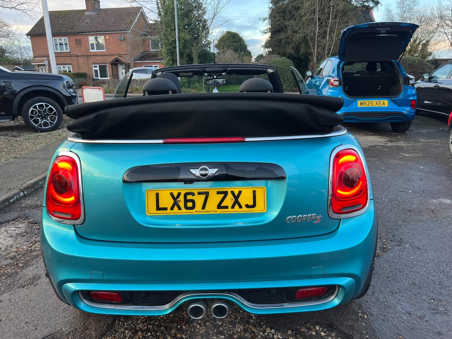 Used MINI Convertible 2017 for sale - 76771872: Photo 40